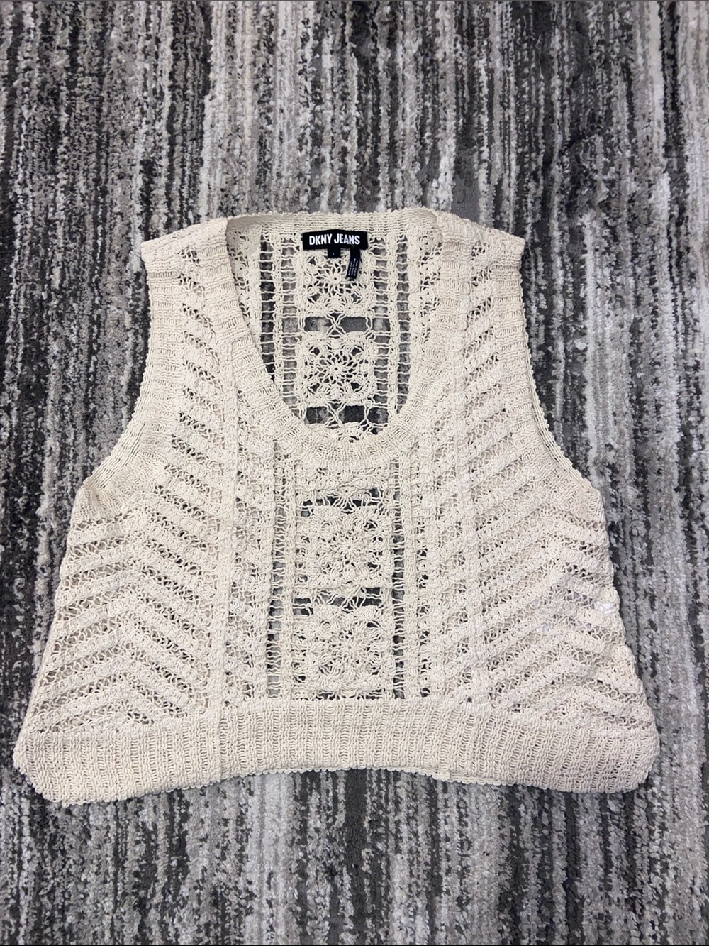DKNY size large cotton blend top size large